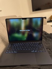 Apple MacBook Air 13 inch M4 2025 16Gb 256Gb Midnight Boxed Pristine condition
