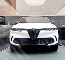 BBR 1/18 Alfa Romeo Tonale Veloce Hybrid White Alfa 2023 