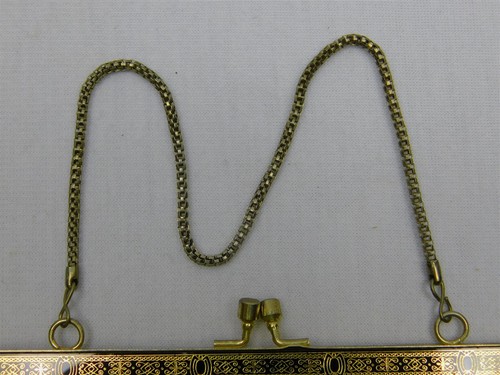 Vtg Handbag Needlepoint Tapestry Courting Couple Gold Black Damascene Frame - Picture 4 of 13