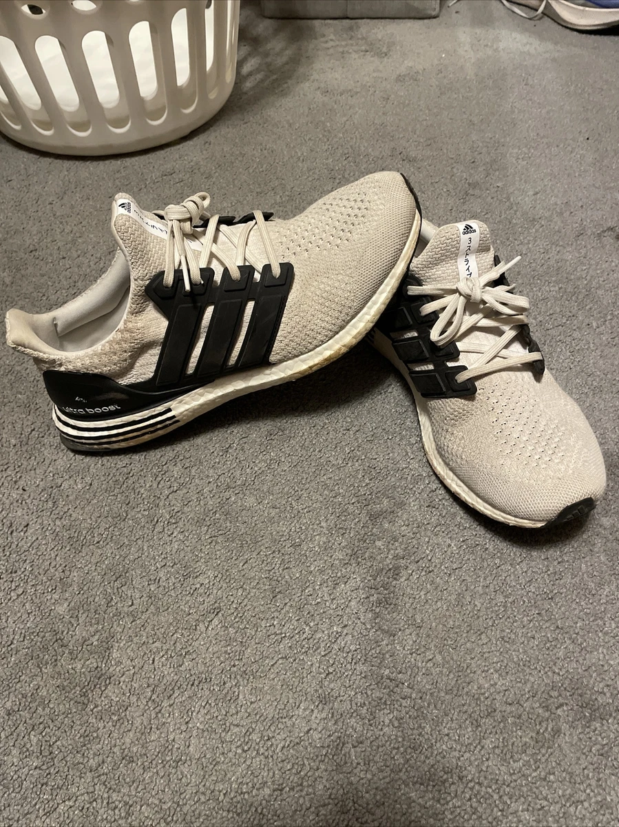 Ultra boost sales lux on feet