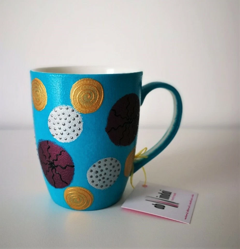 Taza de té o café porcelana color turquesa pintada a mano "Burbujas" Foto 3 de 4