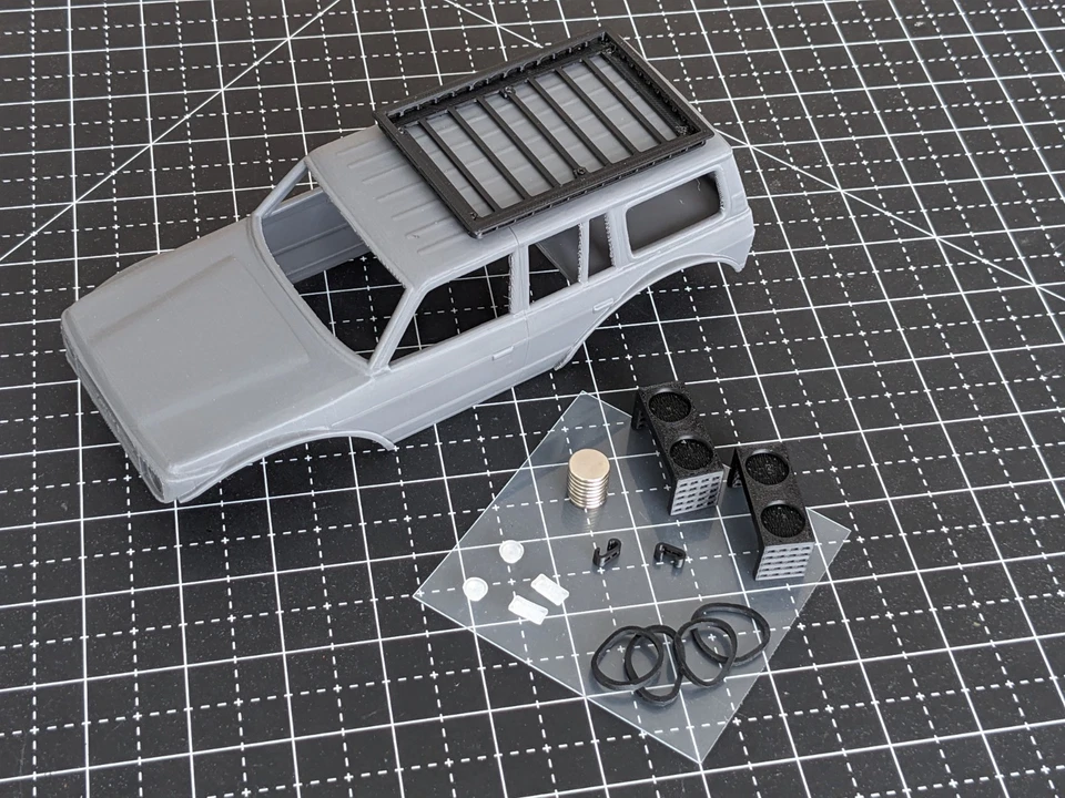 Axial SCX24 1/24 Toyota Land Cruiser 132-137mm C10 Deadbolt RC Crawler Truck - Image 3 of 4
