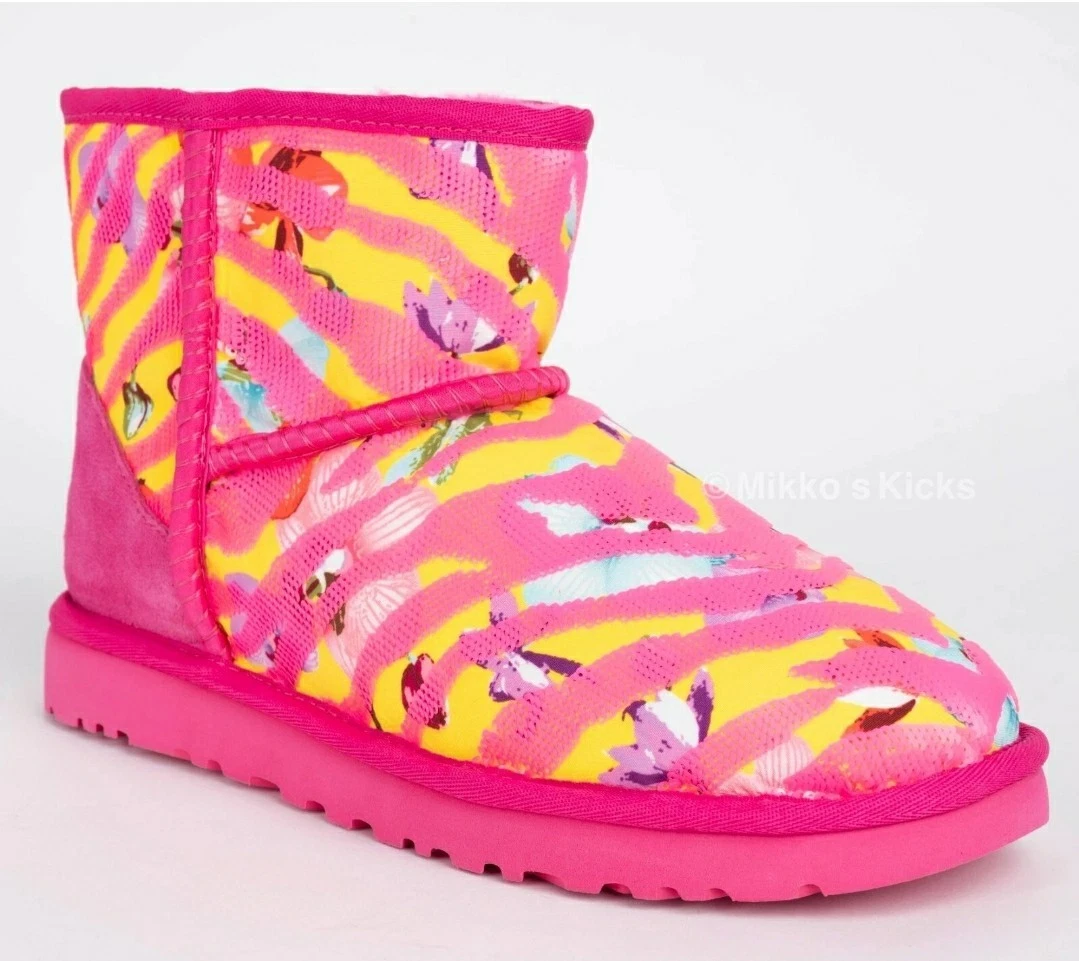 Stivali da donna UGG Classic Mini Tiger Flower rosa taffy taglia 8 prezzo al pubblico consigliato $ 225