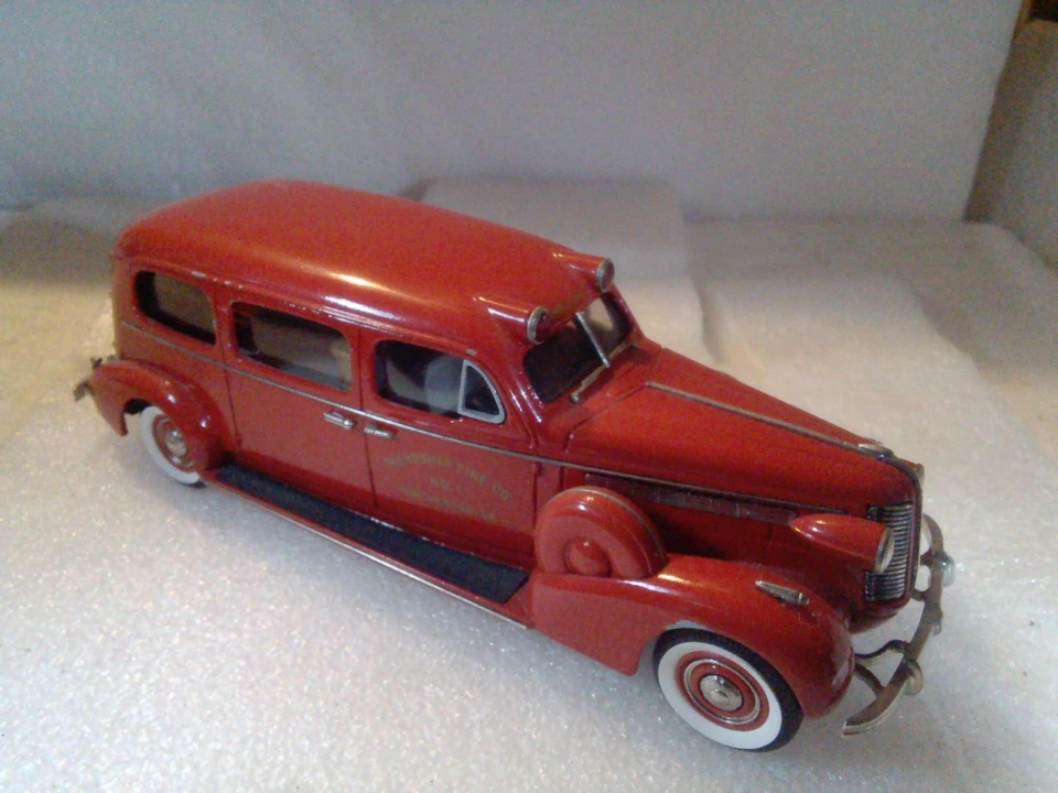 VEHÍCULOS BROOKLIN/SERVICIO COMUNITARIO escala 1/43 1938 FLXIBLE BUICK AMBULANCIA  Foto 4 de 4