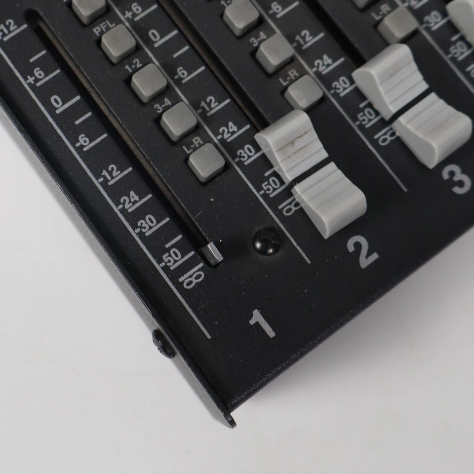 CARVIN® Concert Series C844 8-channel, 4-bus Analog Mixing Console - Image 4 of 4