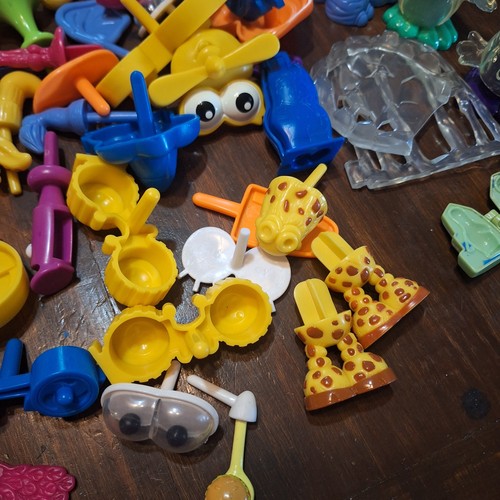 Play-Doh Teig Lot Formen Stempel Werkzeuge, ca. 100 Teile, Urlaub, Essen, Tiere + - Bild 3 von 4