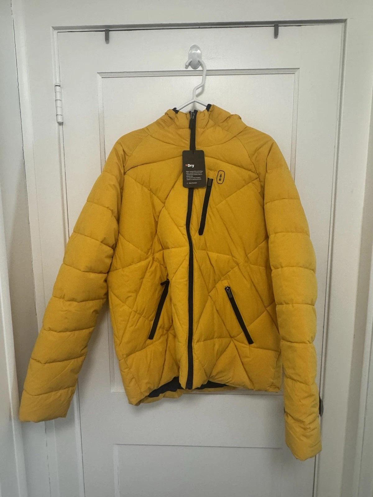 Bass Outdoor Mens XL Yellow Puffer Coat