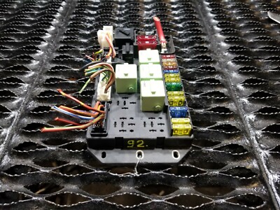 2004 Range Rover Rear Engine Fuse Box OEM
