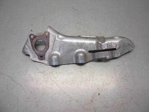 MERCEDES VITO W447 109 CDI Hitzeschutz Wärmeschutz Abgaskrümmer Bj.2017 (289)