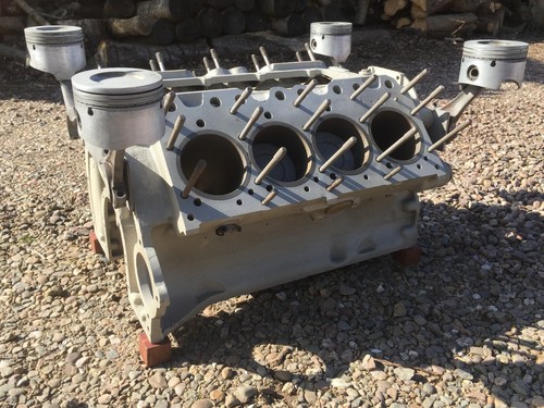 Unique Rolls Royce V8 Engine Table- Reclaimed and Upcycled- Industrial Salvage - Picture 1 of 12