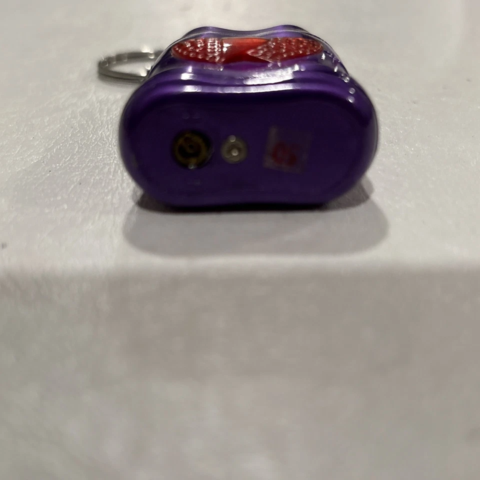 Rare Novelty Lighter light up Red Heart on 2 bottles in a carry bag key chain - Image 2 of 4