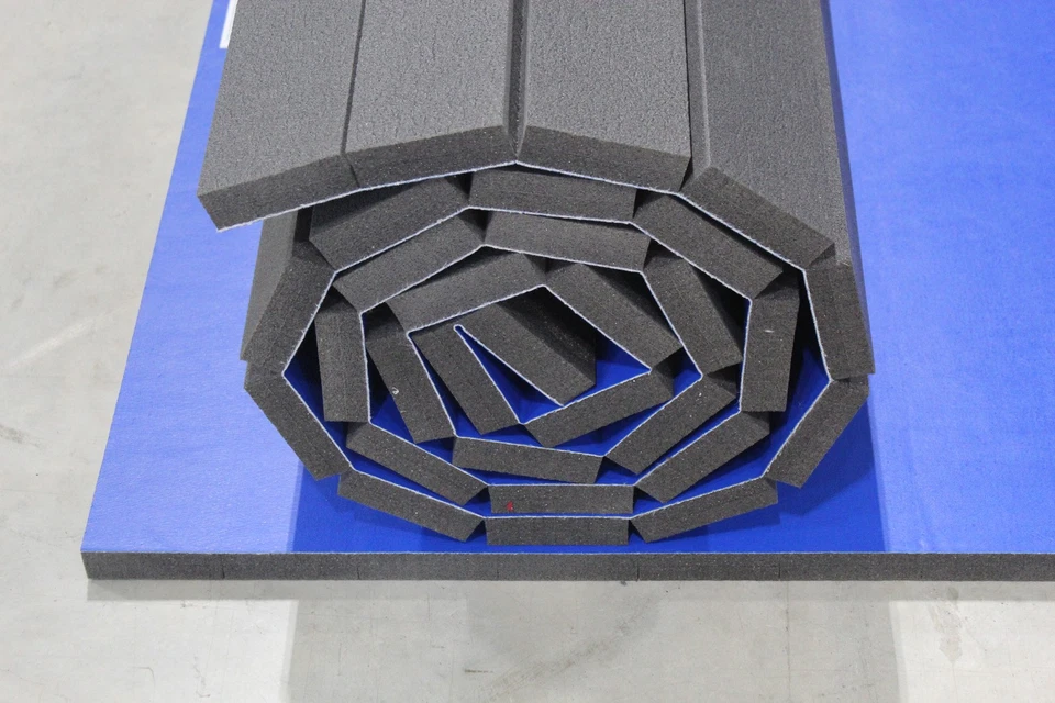 Alfombra de lucha libre MMA Dollamur Flexi-Roll 10' x 14' x 1 1/4" LEER DESCRIPCIÓN #5018 Foto 3 de 4