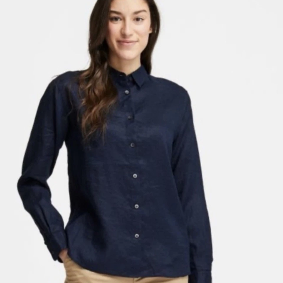 Nuevo sin etiquetas Camisa Uniqlo Azul Marino Lino Botón L Manga Larga Minimalista Grapa Clásica Dama Foto 2 de 4