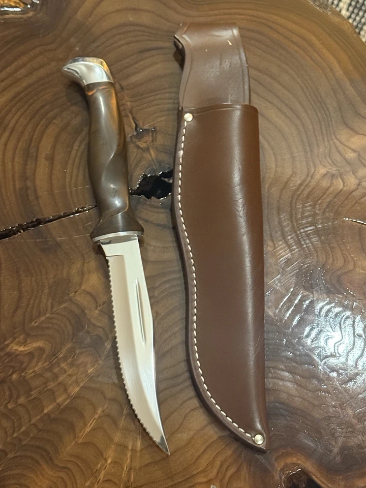 Vintage - CUTCO 1769 - Hunting Knife - Serrated - NOS - Image 2 of 4