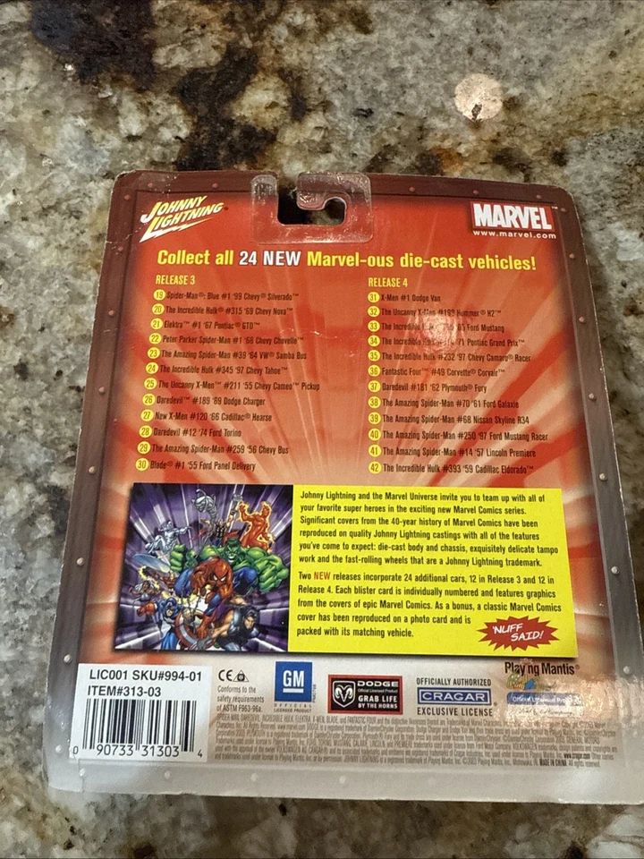 Johnny Lightning 2002 Marvel No24 Incredible Hulk Chevy Tahoe - Изображение 2 из 4