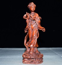 Exquisite Small Leaf Boxwood Chang'e Ornament