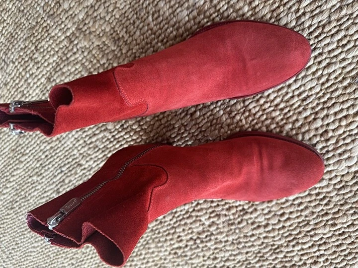 Suede Red boots Rocco P pre owned good MADE IN ITALY 39 - Image 2 of 4