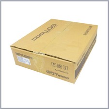 MITSUBISHI 1PC New sealed TOUCH PANEL GT1575-VNBA Graphic Operation Panel Module