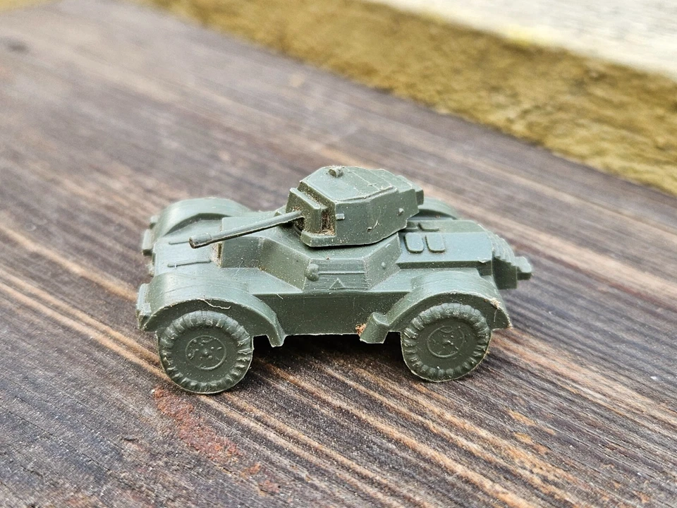 De colección MPC Mini Vehículo Militar Segunda Guerra Mundial Juguete de Plástico Gran Bretaña Recon Scout Tanque Foto 3 de 4