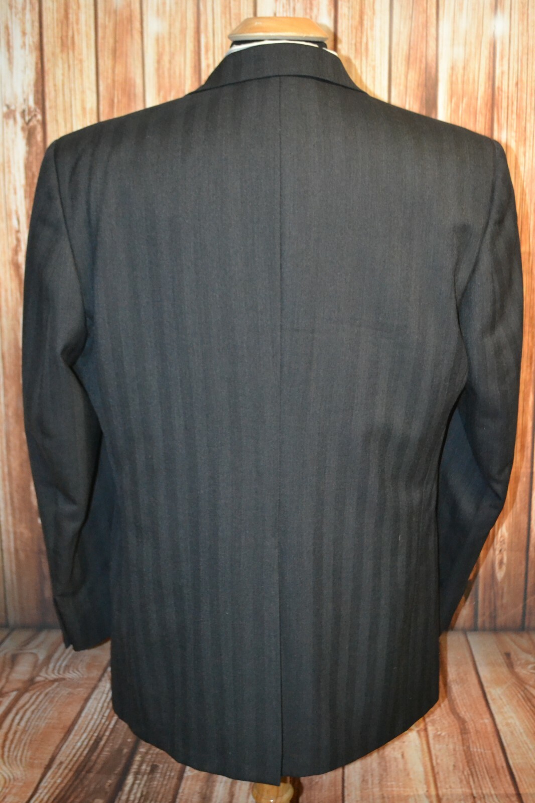 Burberry Men's Herringbone Wool 2 Front Button Sports Coat Sz 42L thumbnail 4