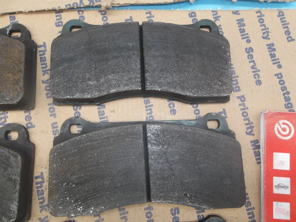 PASTILLAS FRENO DELANTERAS BREMBO DODGE VIPER USADAS GEN 2 (1996-2002) USADAS (DGA1-20) Foto 2 de 4