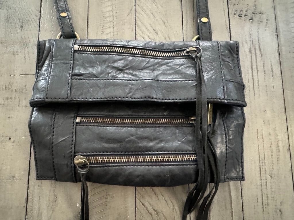 BOTKIER GENUINE LEATHER ZIP POCKETS X-BODY SHOULDER BAG MESSENGER 