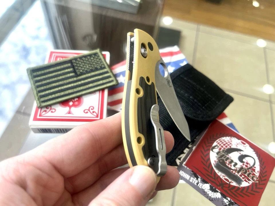 Mini Griptilian 556 Benchmade GORGEOUS Gold CUSTOM CF 1/1 Luxury Mod Class - Image 4 of 4