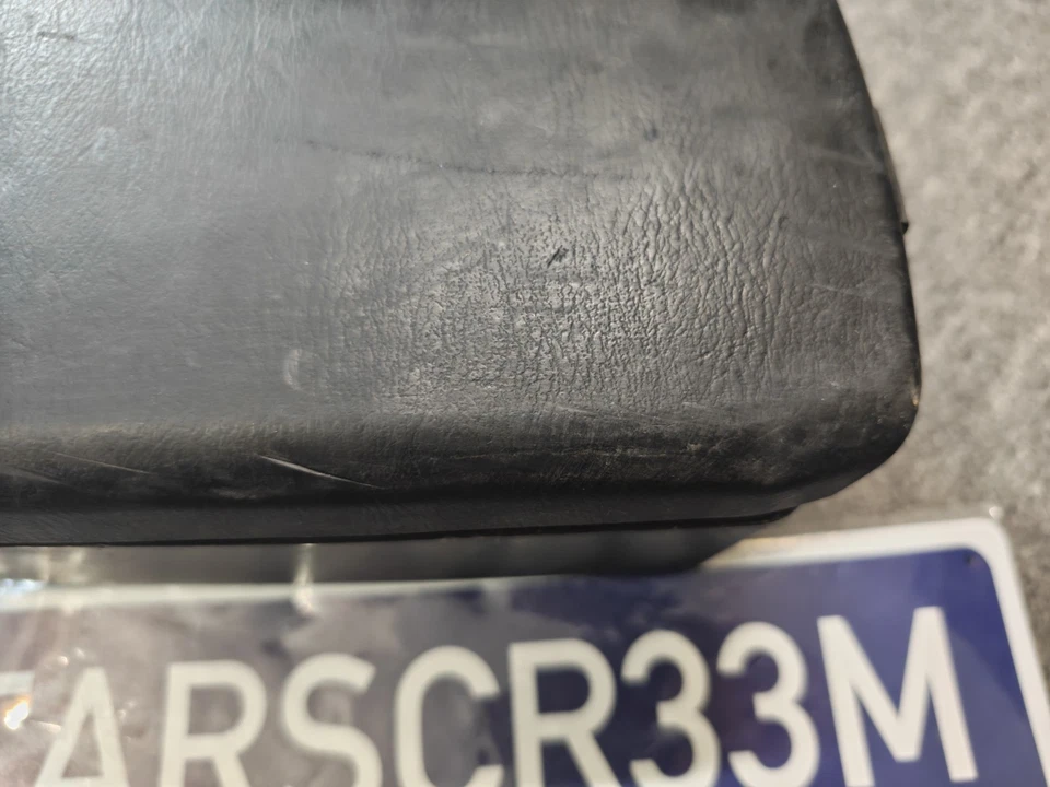 Subaru Impreza Outback 2005-2007 reposabrazos negro consola tapa almacenamiento Foto 4 de 4