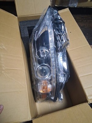 Passenger  Headlight For 2013-15 Lexus RX450h, See Photos 
