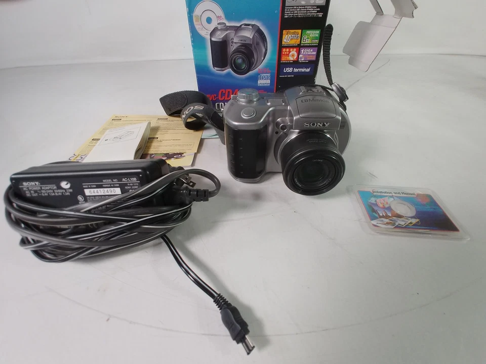 Sony MVC-CD400 CDMavica 4.0MP Digital Camera W/ AC Adapter - Image 3 of 4