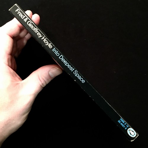 Fred & Geoffrey Hoyle - Into Deepest Space - Penguin Books - 1977 Vintage Scifi - Bild 3 von 3