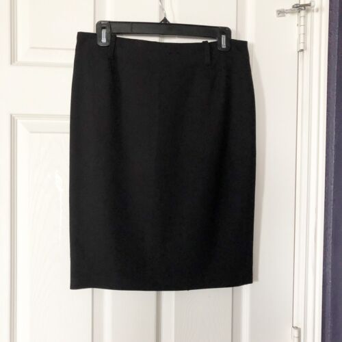 Max Studio Women's Pencil Skirt Size 4 Black Zip Slit on Back RN# 58822 ...