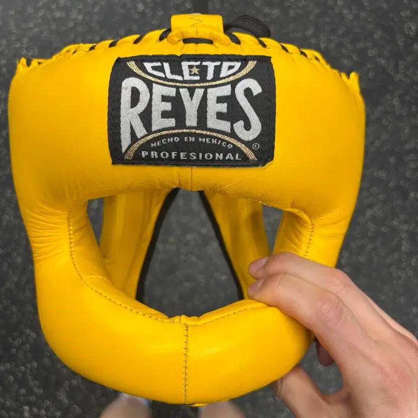 Reyes Traditional Boxing Headgear Official | eBay