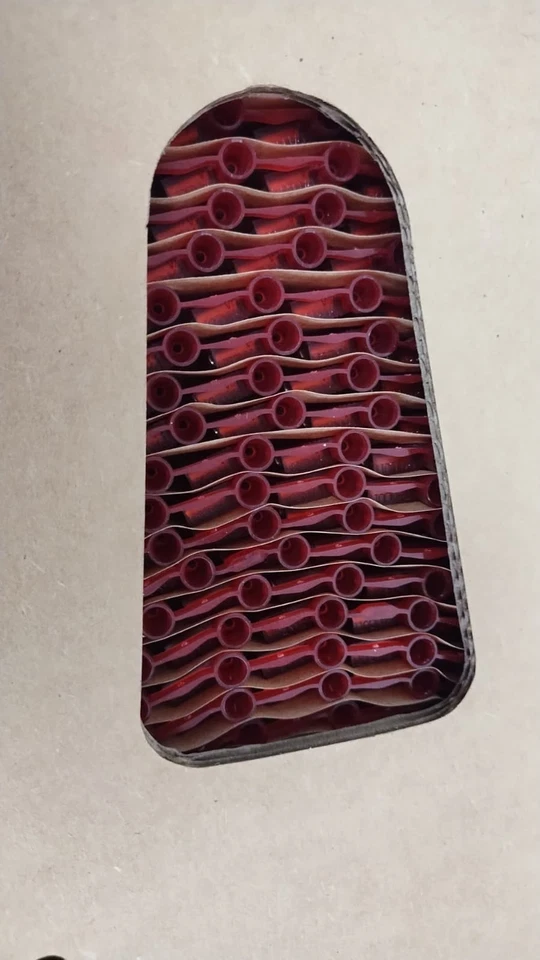 1.5K RL DNFR18250FIB-KD desconecta, vermelho, náilon, F. 18-22 AWG, aba .250 x .032" - Imagem 2 de 4