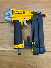 DeWalt DPN1850-XJ 18 Gauge Pneumatic Brad Nailer - near mint condition