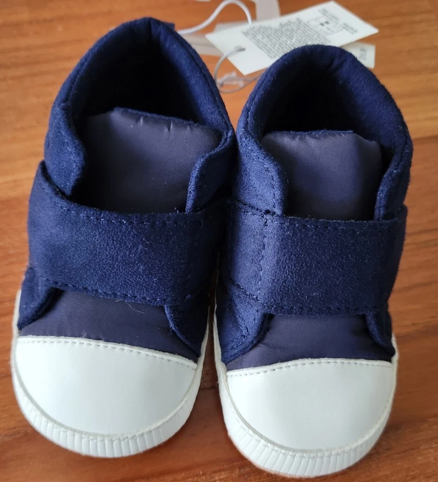 Old Navy Niños 3-6 6-12 18-24 MESES Acolchado Cuna Zapato Tenis AZUL MARINO #31823 Foto 2 de 4