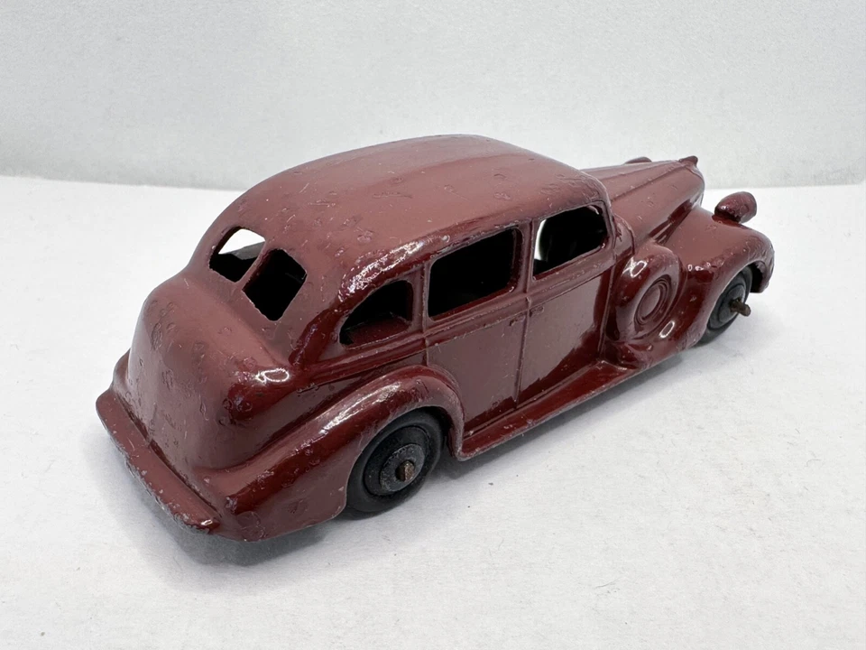 RARO COCHE MODELO DIECAST VINTAGE DINKY TOYS # 39D BUICK VIRREY BERLINA GRANATE 1947 Foto 3 de 4