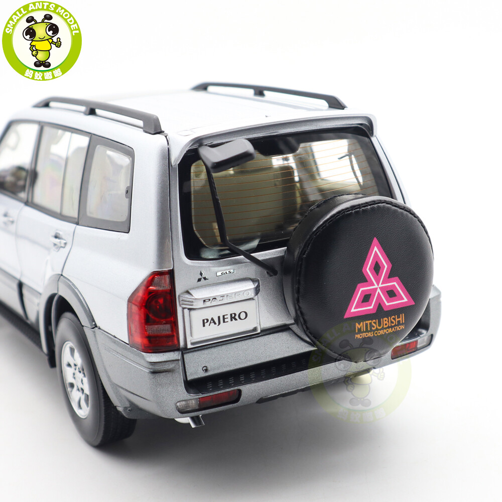 1/18 Mitsubishi PAJERO V73 YC MODEL Silver Diecast Model Toy Car