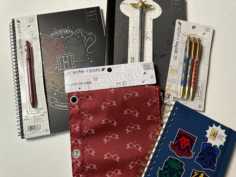 YOOBI x HARRY POTTER STATIONERY BUNDLE [NEW!] - pens, zipper bag, spirals, comp