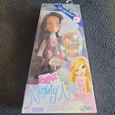MGA Bratz Nighty Nite Yasmin Fashion Doll Set w/ Outfit & Accessories