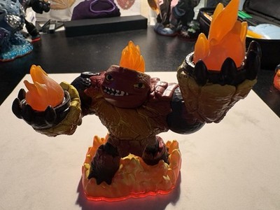 Hot Head Skylanders Spyros Adventure Single Figure