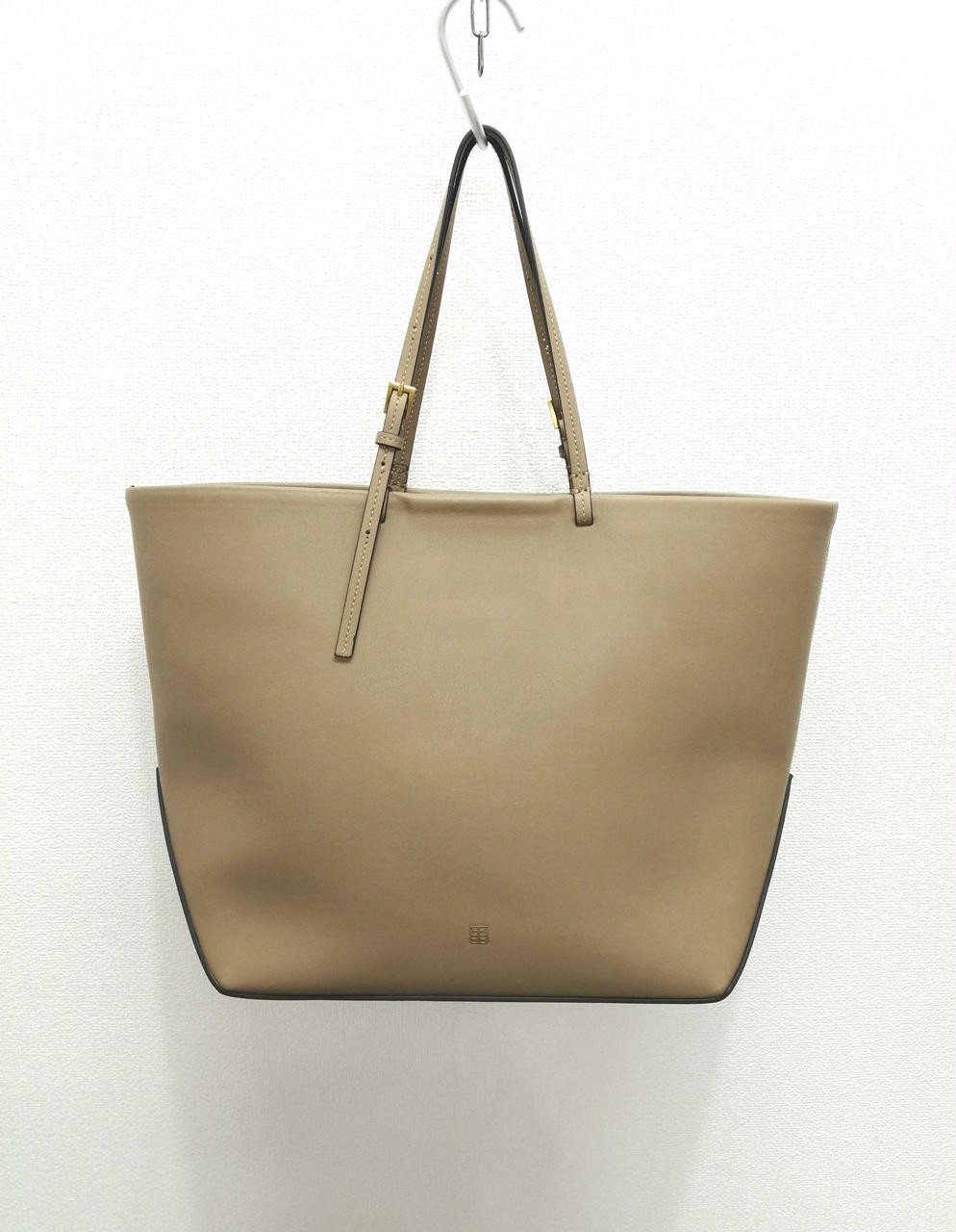 Bolso Alisa Número de modelo Etiqueta Adjunta Cuero BEG CUERDA