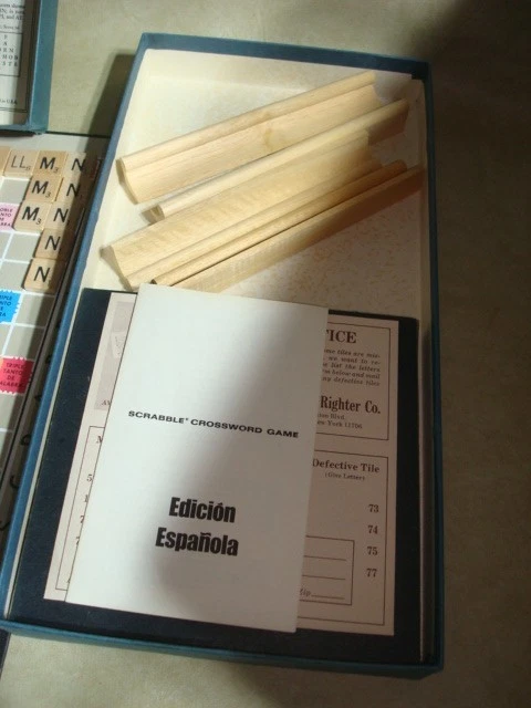 Scrabble Spanish (Complete) Foreign Edition Rule Book and Tiles Vintage 1953 - Image 2 of 4