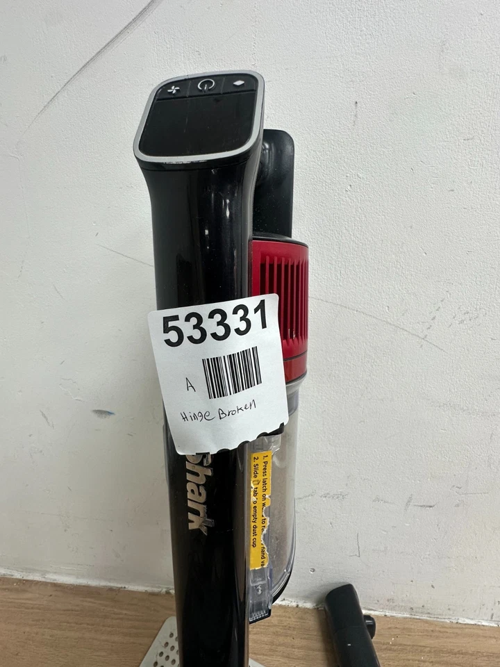 Shark IZ300UKT Anti Hair Wrap Cordless Pet Vacuum Cleaner - Black - Image 2 of 3