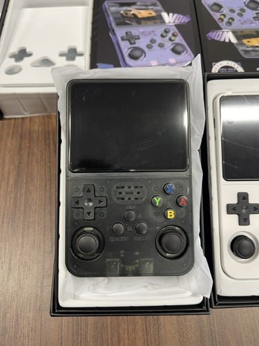R36S Retro Handheld Video Game Console - Picture 2 of 6