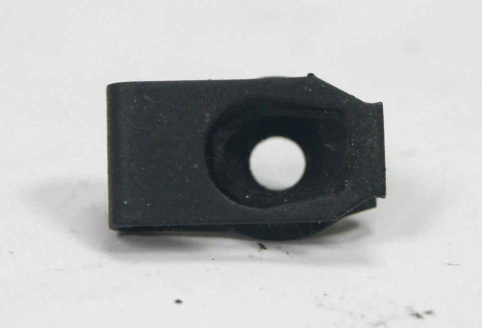 Cierre de capó GM 1991-2014 tuerca en U 15 piezas nuevo M6X1 11503957 Foto 4 de 4