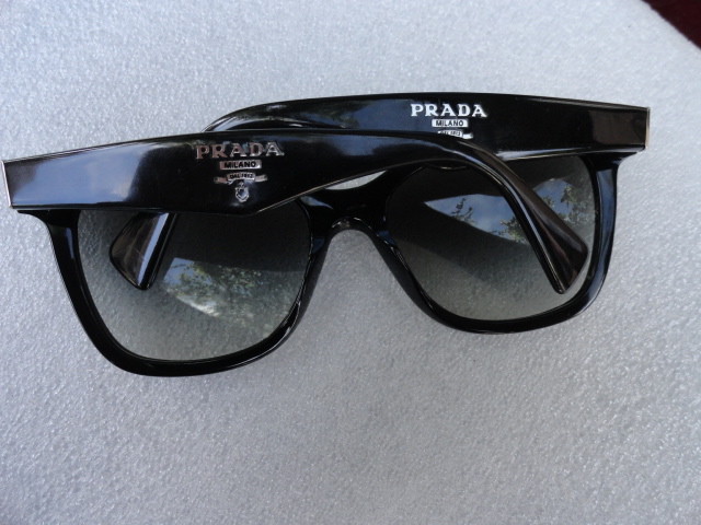 PRADA サングラス　SPR20P-A 1AB-0A7 美品 Frames Only! SPR 09S Prada 1AB-0A7 Sunglasses 54-20-140