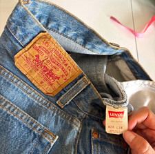 Imagen de Levi's Men's Blue Denim Jeans Straight Fit Mid Rise Button Fly Vintage