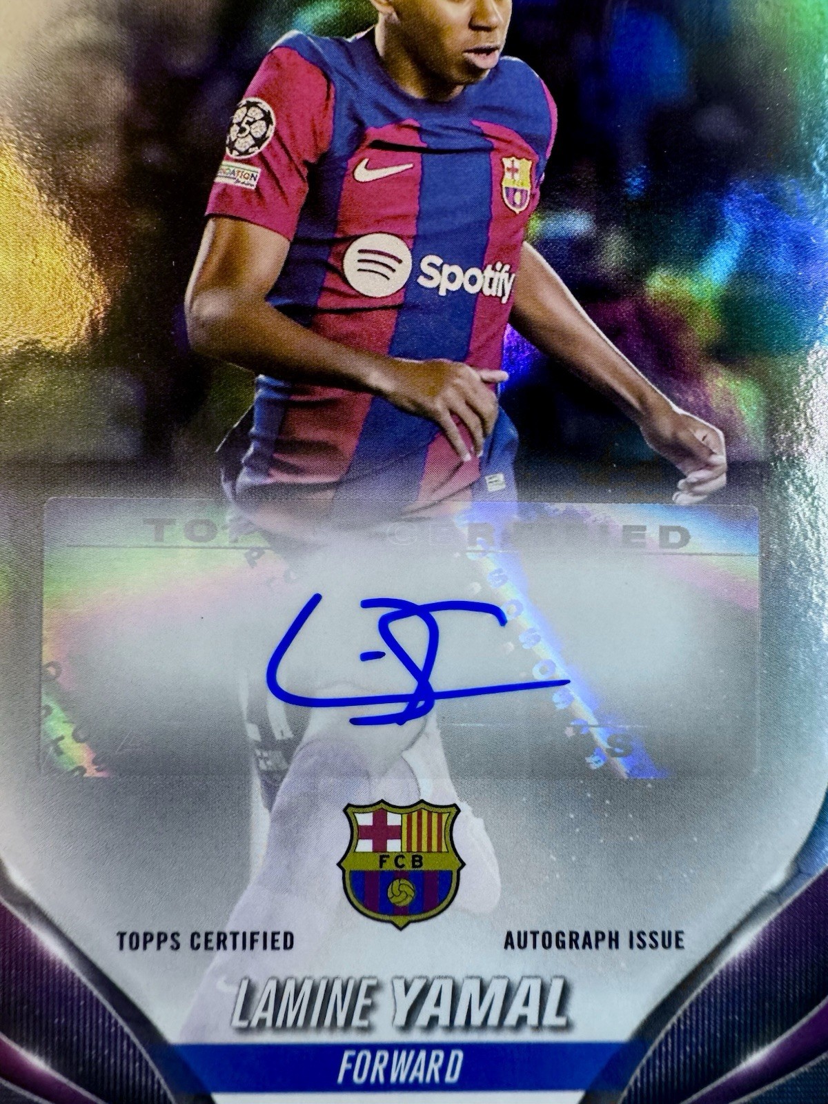 Topps 2023-24 UEFA Club Competitions Lamine Yamal FC Barcelona Auto RC #A-LY view 3