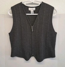 Croft & Barrow Women's M Zip Up Vest